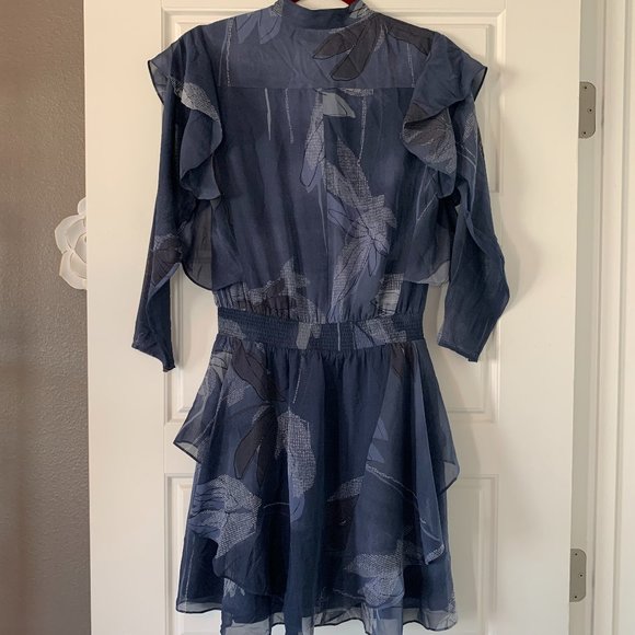 Halston V Neck Flutter Printed Dress NWT - Picture 5 of 10